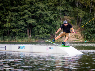 butter box Wakepro obstacle in CWG Wakepark