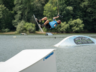 Parc aquatique Wakepark East Park Bartenheim