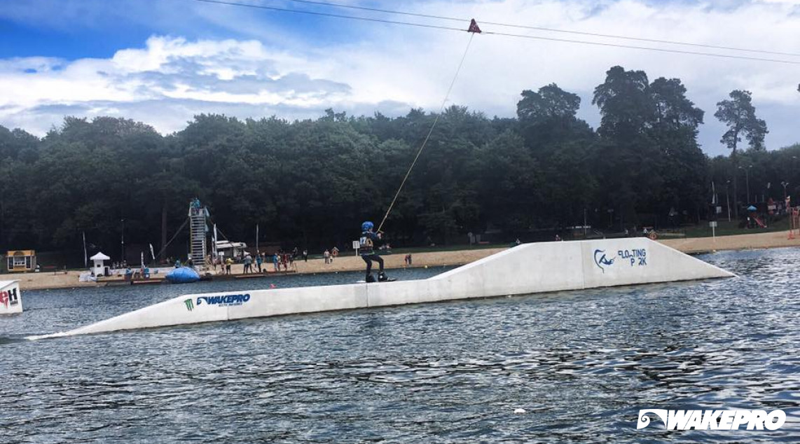 Wakepro obstacles in Floating Park Głębokie