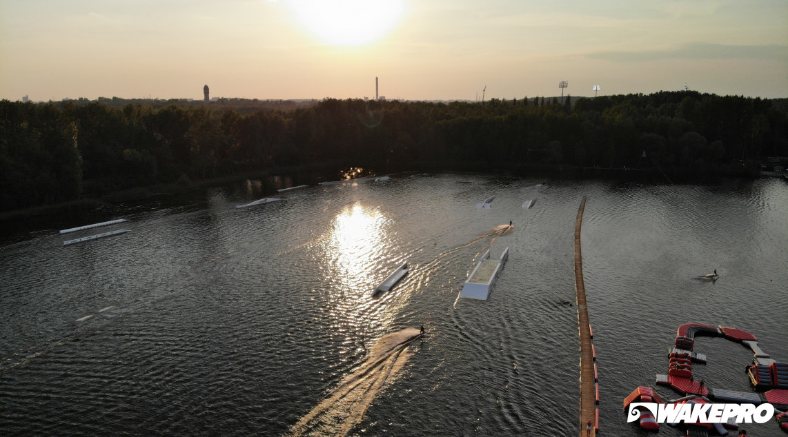 Wakepro obstacle in Wake Zone Stawiki 
