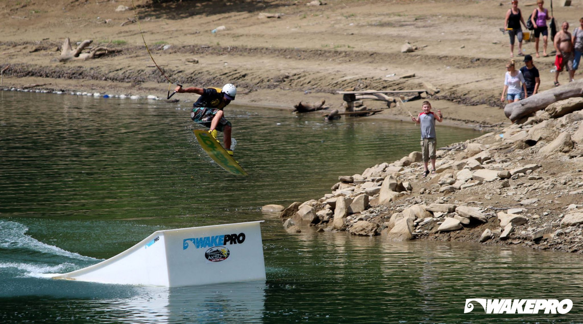 Przeszkoda Wakepro w Wake Parku Solina