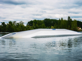 Wakepark Hindernisse in höchster Qualität