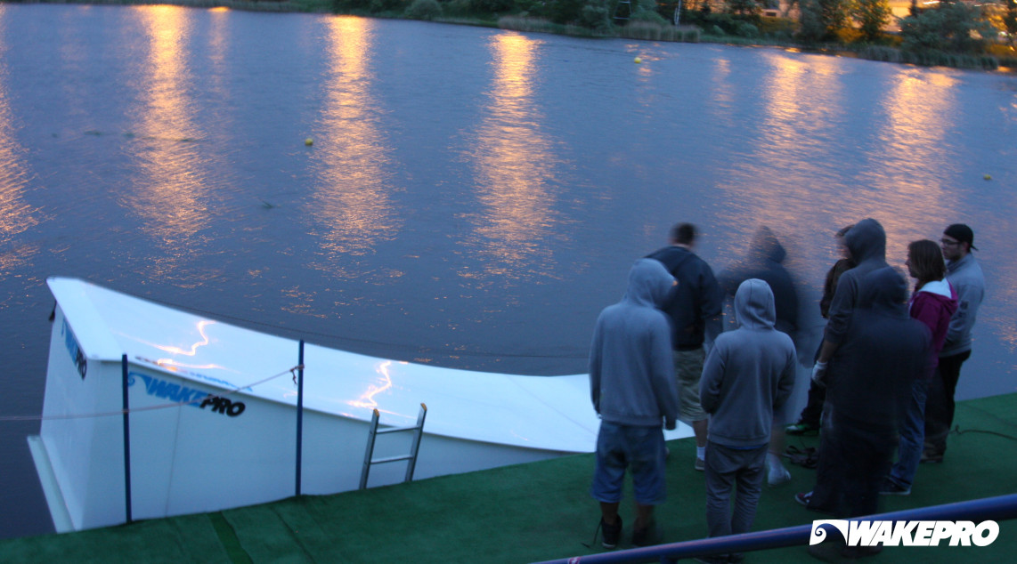 Wakepark Wrocław Rooftop ollie on obstacle wakepro