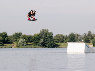 Wakepark Krakow Kicker L wakepro obstacles