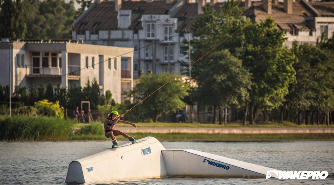 Wakepro obstacles in Ostróda Wakepark