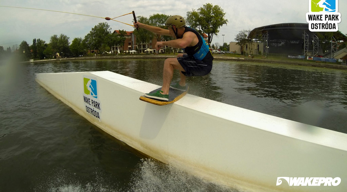 Wakepro obstacles in Ostróda Wakepark