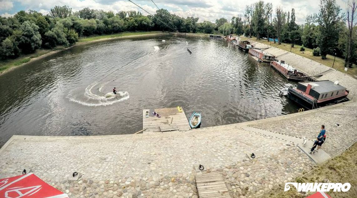 Wakepro obstacle in WWA Bezpieczna Przystań